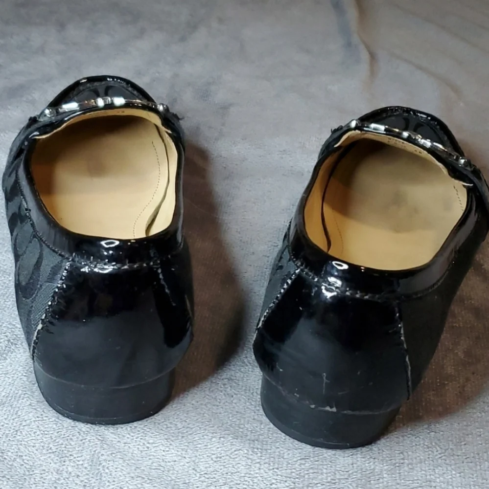 COACH Enrica Jacquard Patent Logo Flats Loafers Shoes EUC